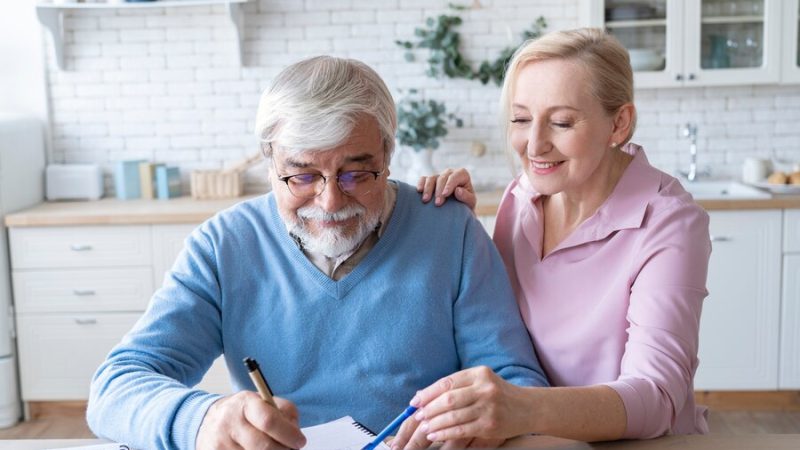 Estudar inglês depois dos 50 anos: benefícios para sua vida pessoal e profissional